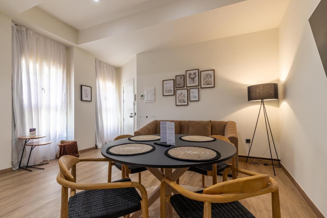 Apartmán Pasaje Chinitas 1628 Màlaga Exteriér fotografie